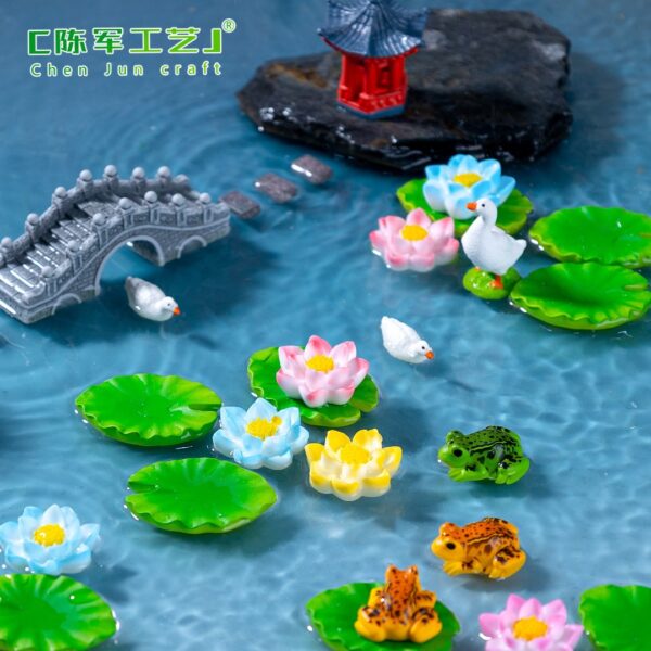 Wholesale Cartoon Floating Bamboo Raft Leaves Resin Miniature Aquarium Decoration DIY Home Decor Gift