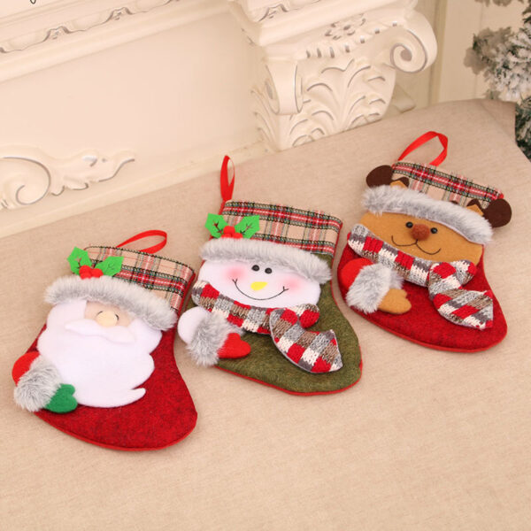 oly-34055a6498c0c01df8080226631b3945 Wholesale Plush Christmas Stocking Gift Bag Vintage European Style Holiday Decorative Accent