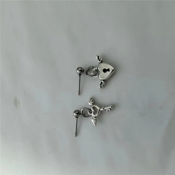 Wholesale Silver Zinc Alloy Angel Key Earrings for Women Fashion Jewelry Accessory