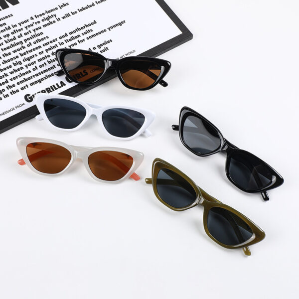 Wholesale Black Cat Eye Sunglasses for Women UV400 Fashion Accessory Gift