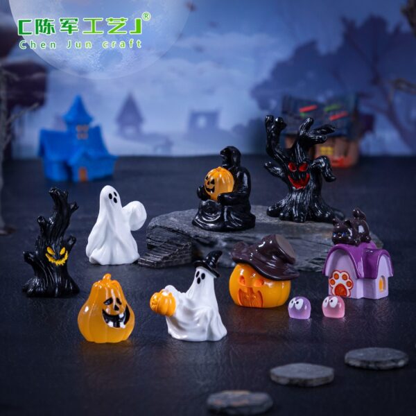 Wholesale Trendy Halloween Grim Reaper Resin Figurine Miniature Desktop Decoration for DIY Micro Landscape