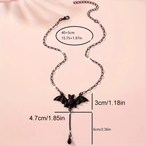 Wholesale Fashion Bat Pendant Necklace Zinc Alloy Electroplated Chain Jewelry Accessory