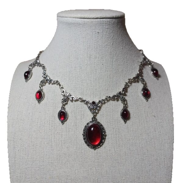 Wholesale Renaissance Gothic Style Red Cross Pendant Necklace Fashion Jewelry Accessory for Boutique Resale
