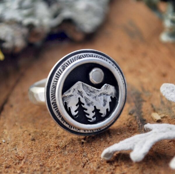 Wholesale Vintage Geometric Tree Motif Alloy Ring Jewelry Accessory for Gift Giving