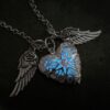Wholesale Flying Heart with Wings Glow Pendant Necklace Alloy Jewelry for Gift Boutique