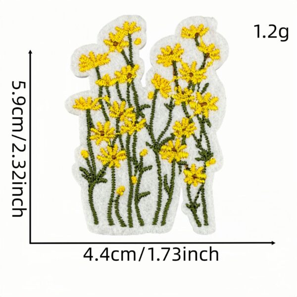 Wholesale Trendy Cartoon Embroidered Patch Colorful Flower Cloth Sticker for Clothing Decoration