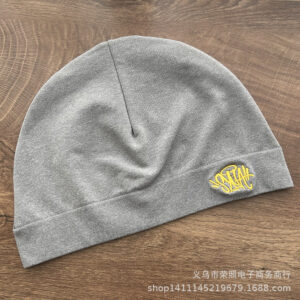 Gray yellow letter / One size fits all (54-60cm)