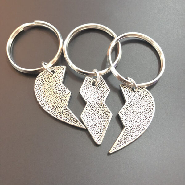 Wholesale Creative Best Friend Spliced Pendant Necklace Fashion Accessory Gift for Couple