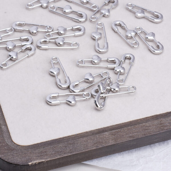 oly-3f4fa7720aa6c79d56a59e06dbe3b026 Wholesale White Gold Tone Love Pin Zinc Alloy Pendant DIY Keychain Phone Chain Fashion Accessory Boutique Resale
