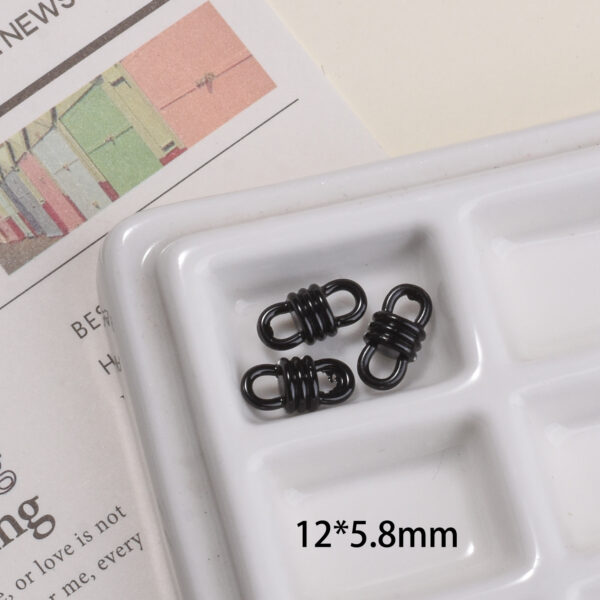 oly-3f786159c8928d71560b5435b51d6e54 Wholesale Stylish Mixed Color Alloy 8 Shaped Buckle Connector for DIY Phone Keychain Craft Supply