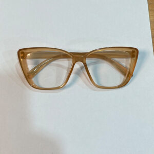 Transparent tea frame white slices