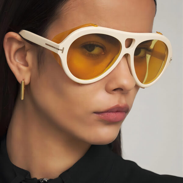 oly-41407820efa02473e8c51a5081665806 Wholesale Trendy Double Beam Sunglasses UV400 Black Frame Grey Lens Sun Protection Unisex