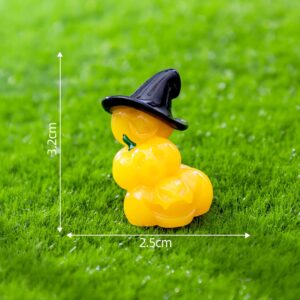 Pumpkin No. 5 wearing a hat / 10 Halloween Night Designs