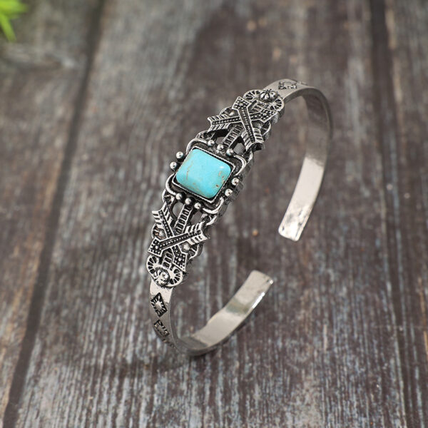 oly-43d4caad17aa403abd39ac11714bfcb8 Wholesale Electroplated Alloy Vintage Bohemian Geometric Bracelet Jewelry Accessory