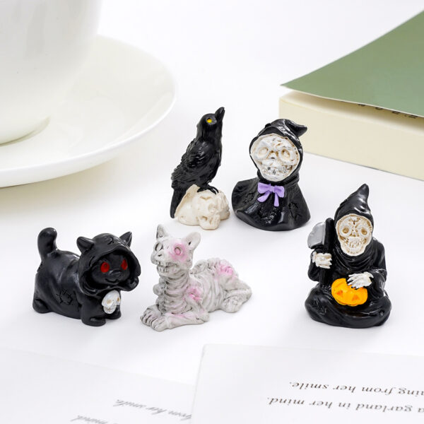 Wholesale Halloween Mummy Wizard Resin Cartoon Doll Car Desktop DIY Decorative Ornament