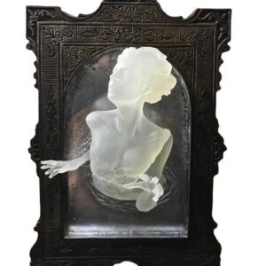 Wall-mounted luminous female ghost