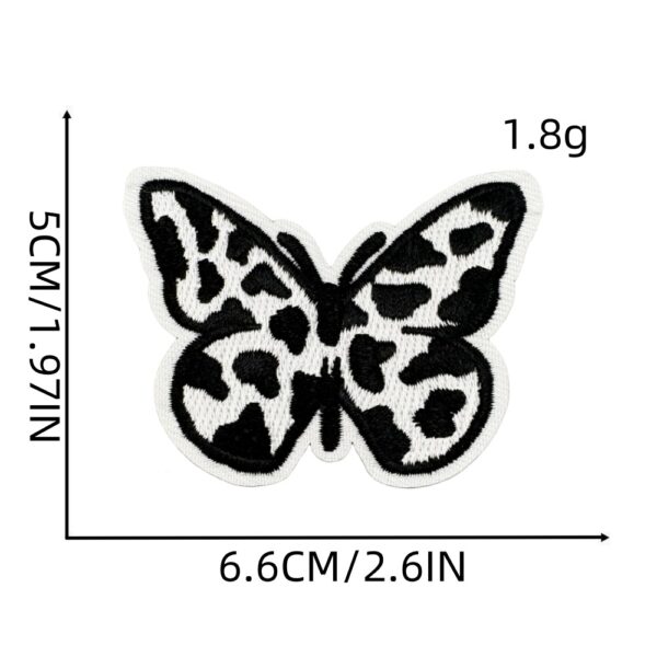 Wholesale Cow Cloth Patches Black White Lightning Heart Embroidered Patches for Clothing DIY Accessory