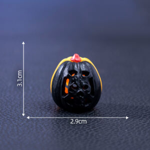 11# ghost face pumpkin / Halloween stuff
