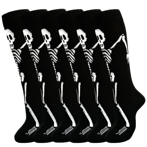 Wholesale Polyester Cartoon Print Halloween Skeleton Mid Calf Socks for Unisex Sweat Absorbing Gift