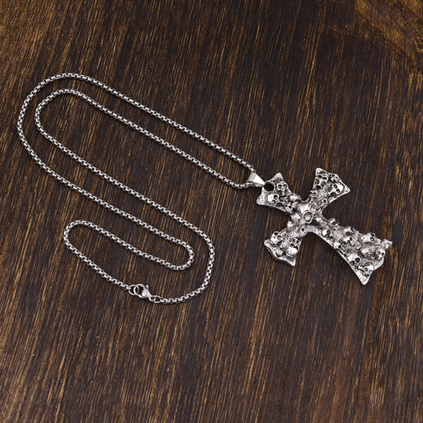 oly-45cb75406ec3496d507370b710d0597b Wholesale Antique Silver Cross Skull Pendant Necklace, Fashion Chain Accessory for Party Gifts