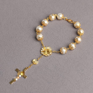 oly-4639338400b3bfa776f7f43c12633cc6 Wholesale Cross Bead Bracelet Gold Silver Glass Pearl Fashion Accessory