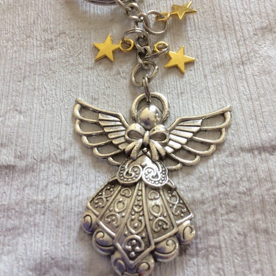 Wholesale Silver Angel Keychain Chic Alloy Keychain Pendant for Boutique Resale