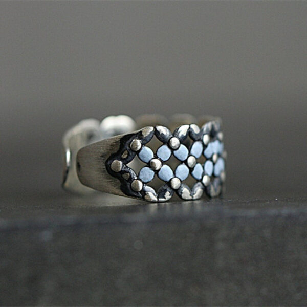 Wholesale Vintage Blue Twisted Roman Ring - Alloy Electroplated Jewelry Accessory for Everyday Wear or Gift