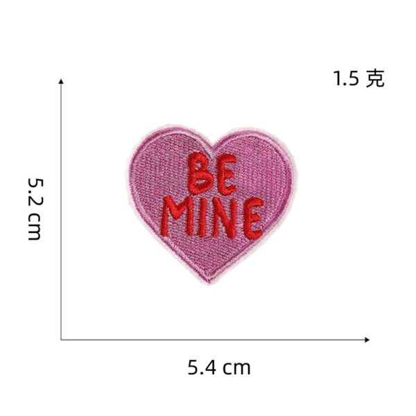 Wholesale Heart Shaped Embroidered Patch for Clothing Decorative Accessory Gift