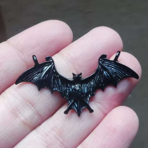 Wholesale Gothic Vintage Bat Wing Pendant Black Silver Alloy DIY Jewelry Accessory for Punk Street Style
