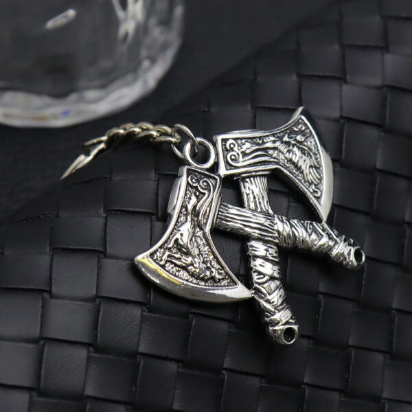 Wholesale Silver Metal Viking Rune Double Axe Keychain Trendy Wolf Head Eagle Pattern Key Pendant Gift