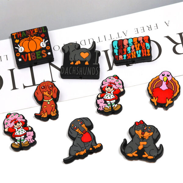 oly-4eb6c3d20e45990fcb859c6aee1b27e4 Wholesale 3D Silicone Halloween Skull Gnome DIY Phone Chain Charm for Resale