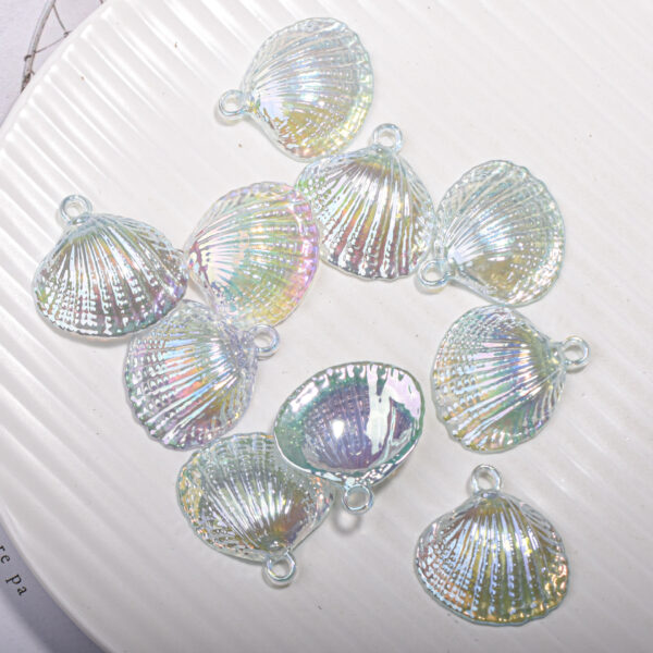 Wholesale Acrylic Scallop Beads Blue UV Plated for DIY Phone Chain Craft Supply