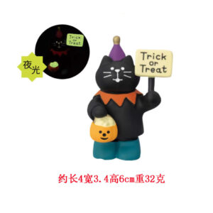Halloween black cat holding cards
