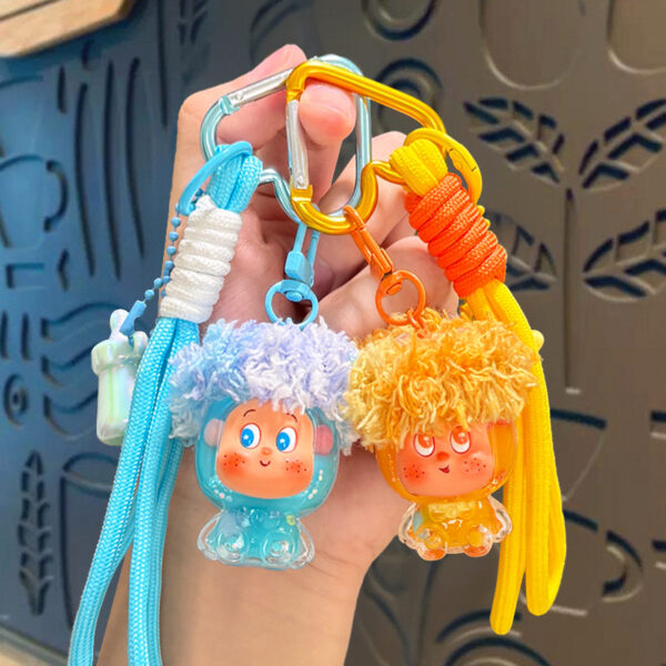Wholesale Acrylic Keychain Cartoon Oil Filled Star Man Design, Trendy Gift for Bag or Car