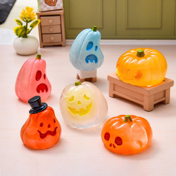 Wholesale Glow-in-the-Dark Pink Pumpkin Resin Crafts Halloween Car Ornament Desktop Decor