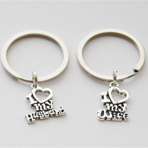 Wholesale Alloy Keychain Pendant I Love My Husband Wife Design European Style Gift for Couples