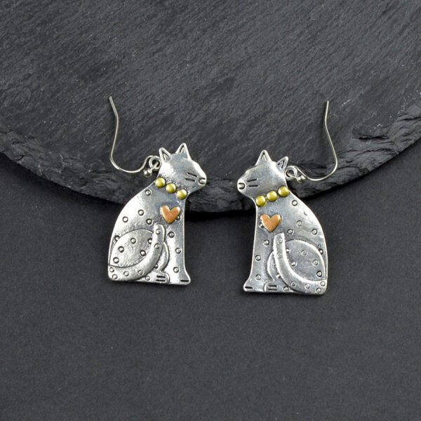 oly-550a3df1a72cab051443b364e0c865c7 Wholesale Antique Silver Cat Earrings Cute Pet Shape Fashion Accessory Gift