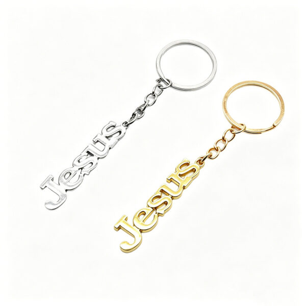 Wholesale Chic Gold Metal Letter Pendant Keychain Fashion Accessory for Car Keys or Bag Charm