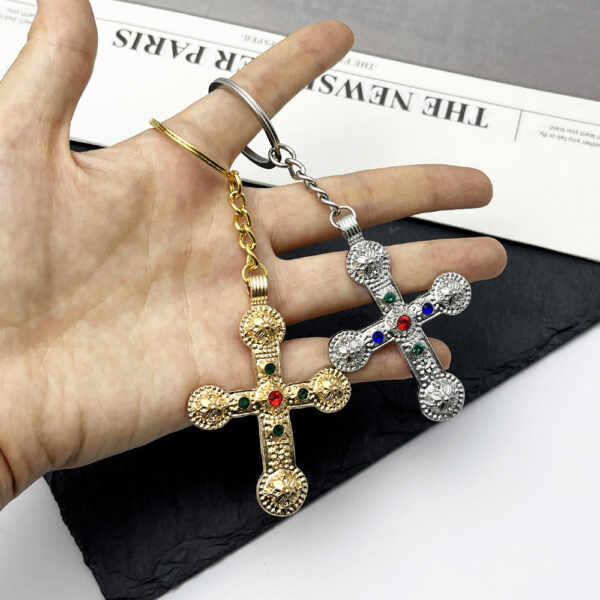 Wholesale Punk Cross Keychain Metal Golden Keyring for Car and Bag Fashion Accessory