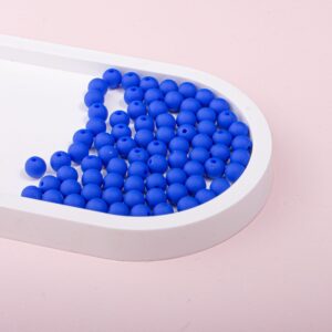 Y092 Klein blue / 6mm, aperture is about 1mm (about 165 pieces in a pack of 20g)