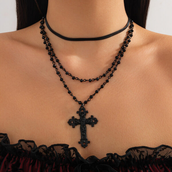 Wholesale Gothic Dark Style Artificial Crystal Cross Pendant Layered Necklace for Women Trendy Jewelry Accessory