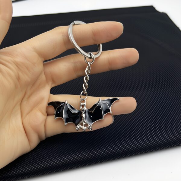 Wholesale Black Zinc Alloy Bat Keychain Halloween Car Key Accessory