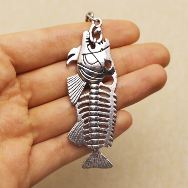 Wholesale Zinc Alloy Retro Fishbone Skeleton Keychain Pendant, Punk Style Fashion Accessory for Keys or Bag