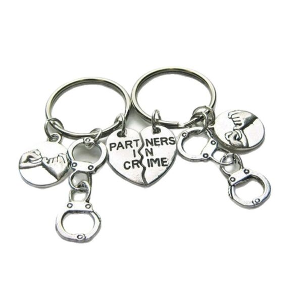 Wholesale Partners In Crime Handcuff Keychain Friendship Keychain Set Alloy Car Key Accessory