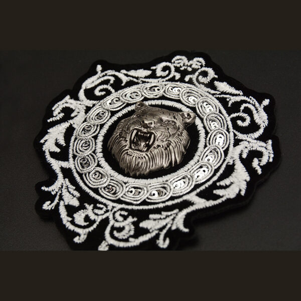 Wholesale European Academy Style Crown Embroidery Metal Badge, Fashion Accessory for Everyday Wear or Gift