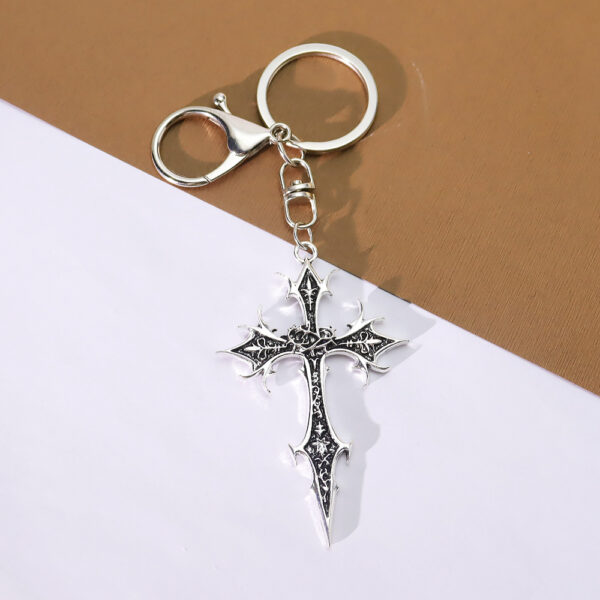 Wholesale Retro Gothic Cross Ethnic Pattern Zinc Alloy Pendant Keychain Boutique Resale