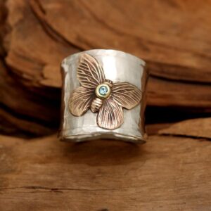 Wholesale Vintage Butterfly Two-Tone Alloy Ring Fashion Jewelry Accessory for Wedding Gift Boutique Resale