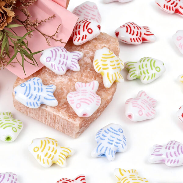 oly-5b62770124c5c22debfc9d3d44376c5a Wholesale Cartoon Striped Tropical Fish Acrylic Beads DIY Phone Chain Fashion Accessory
