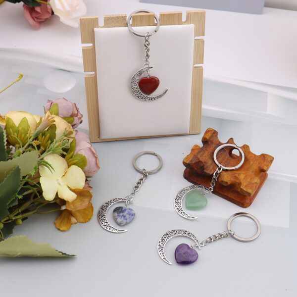 oly-5ca74a5eb8c927adbc3428abacb7d1cf Wholesale Heart Moon Hand Wrapped Keychain Bag Charm with Green Aventurine Crystal Stylish Car Key Accessory