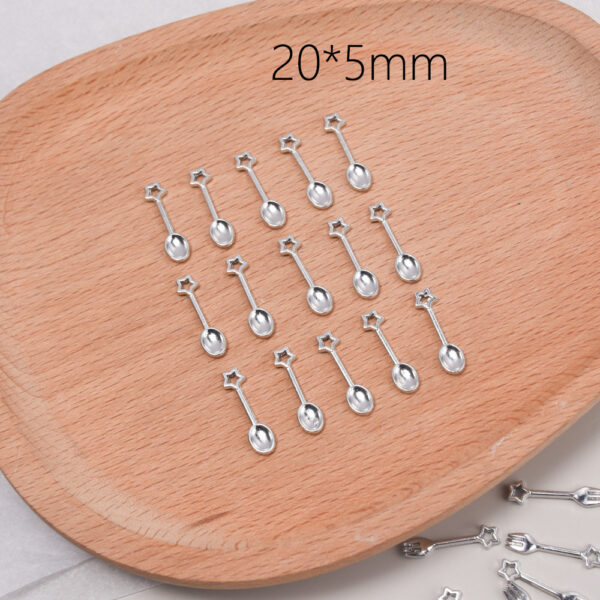 oly-5cb5a4c575cfdc81a72ef2c81d059443 Wholesale Star Spoon Fork Charm Pendants Mixed Colors Zinc Alloy DIY Jewelry Accessories Boutique Resale